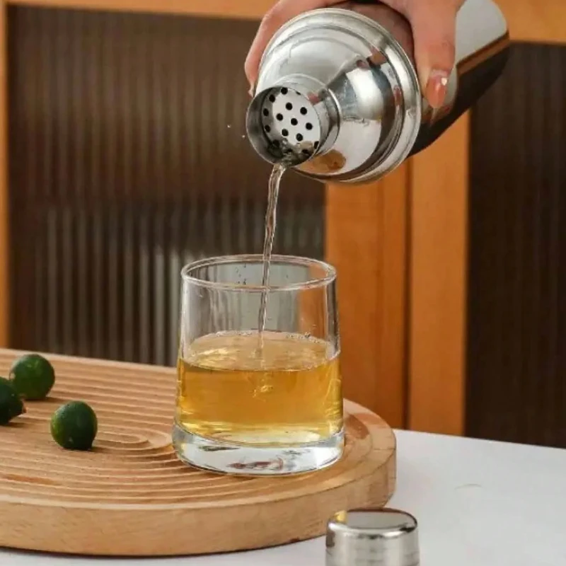 1pc Stainless steel cocktail shaker  shaker  cocktail shaker bar tool
