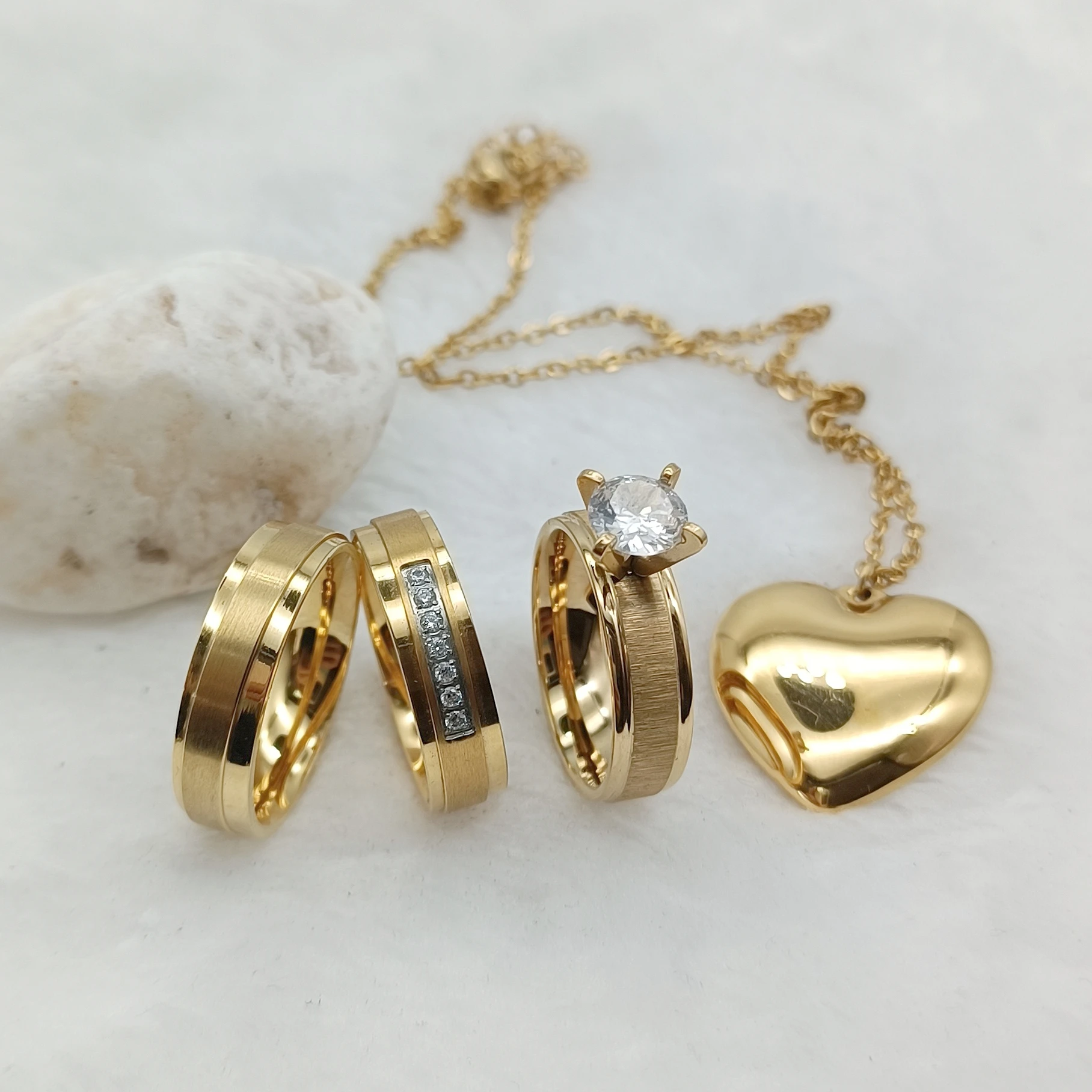 

His And Hers Wedding Ring Set Big Stone Women Cute Designs 24K Gold Plated Jewelry Sets Couples Designer Pendant Engagement