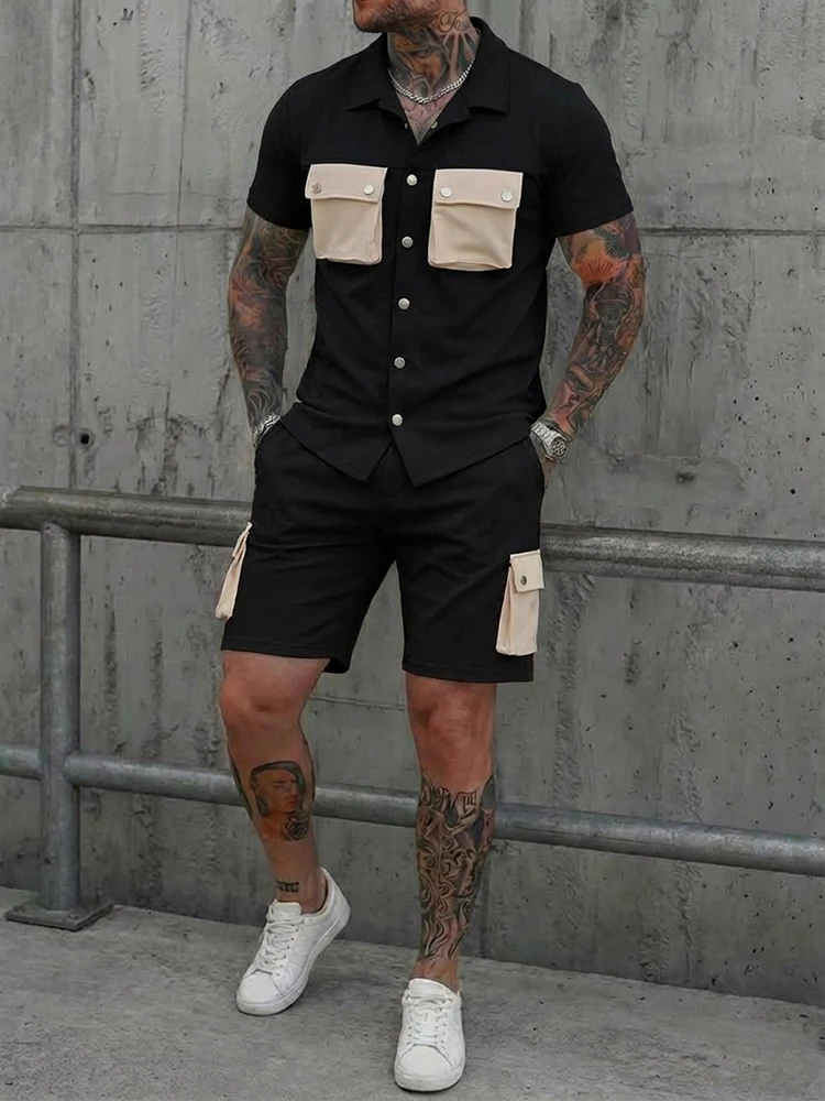 أطقم رجالية صيفية كاجوال لعام 2026، قمصان بأكمام قصيرة وشورتات بتصميم عتيق متعدد الجيوب، ملابس رجالية عصرية للشارع