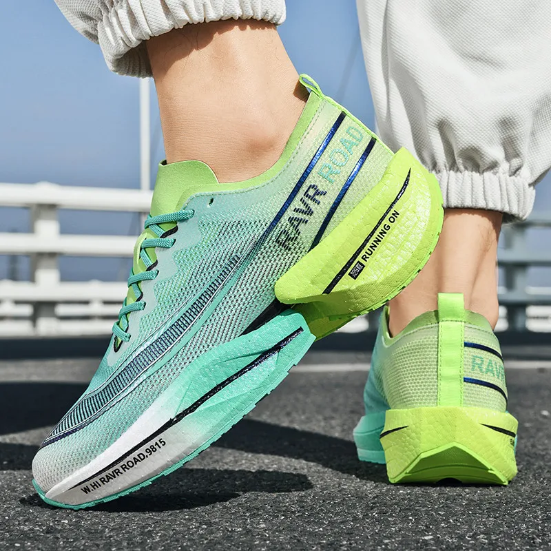 Men's shoes, breathable, ultra light mesh, casual sports shoes, physical testing shoes, long jump running men's shoes, marathon