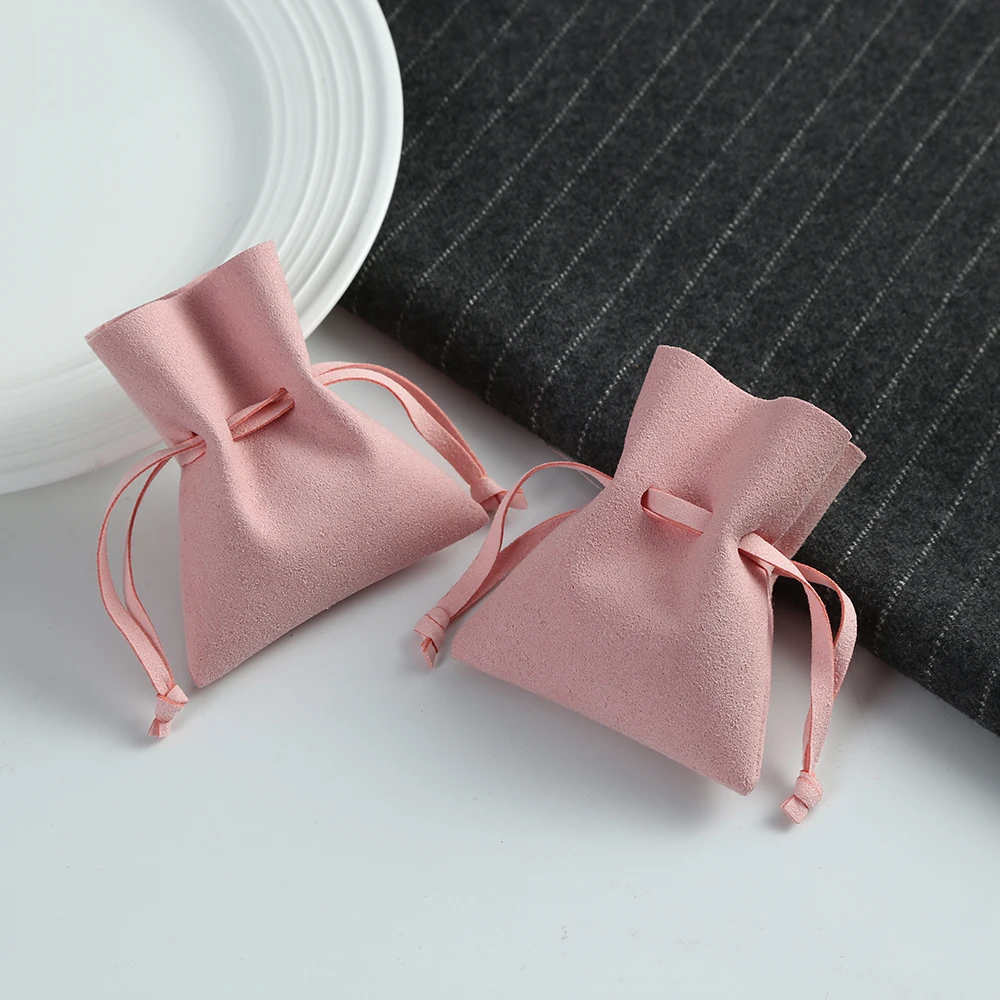 

50-Pack Pink Microfiber Drawstring Gift Bags Suede Jewelry Packaging Pouches Rings Necklace Pendant for Chic Wedding Favor Bags