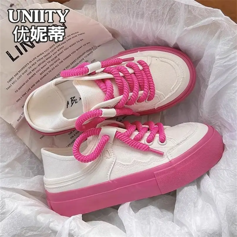 Sweet Ins Fashion Canvas Shoes Female Girly Heart Student Board Shoes Casual All Match Soft Comfortable Sneakers Y2k Girls Gifts 2