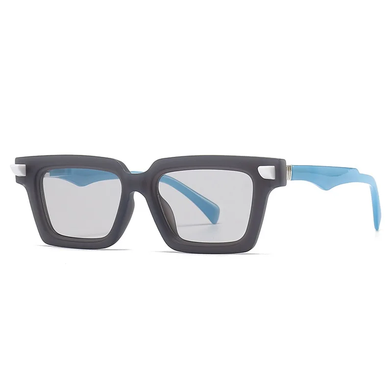 

New Popular Square Sunglasses Women Retro Men Shades UV400 Punk Oculus Rivets Trending Luxury Sun Glasses