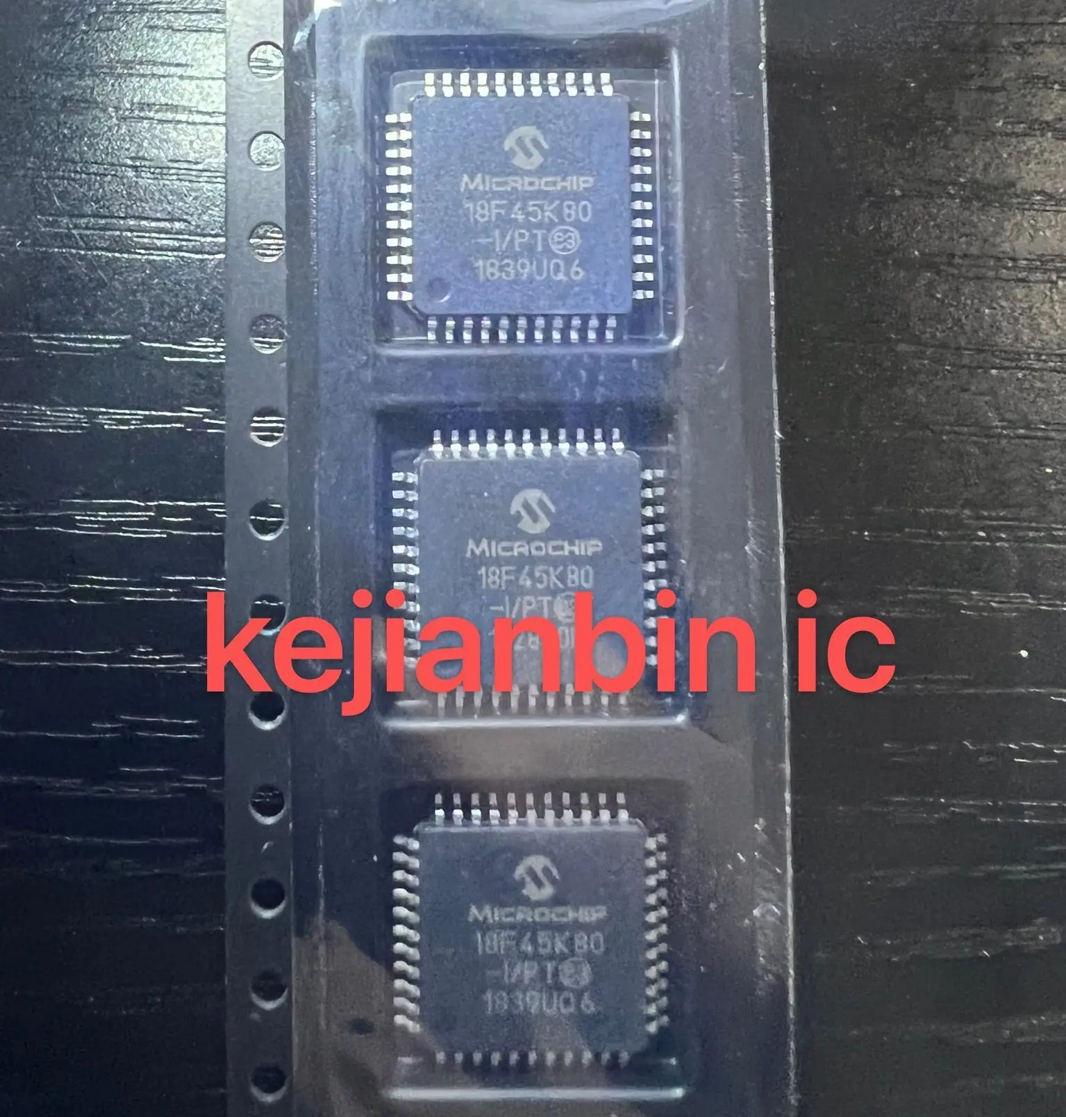 

5~50pcs/lot 18F45K80 18F45K80-I/PT PIC18F45K80-I/PT QFP44 NEW Original free shipping