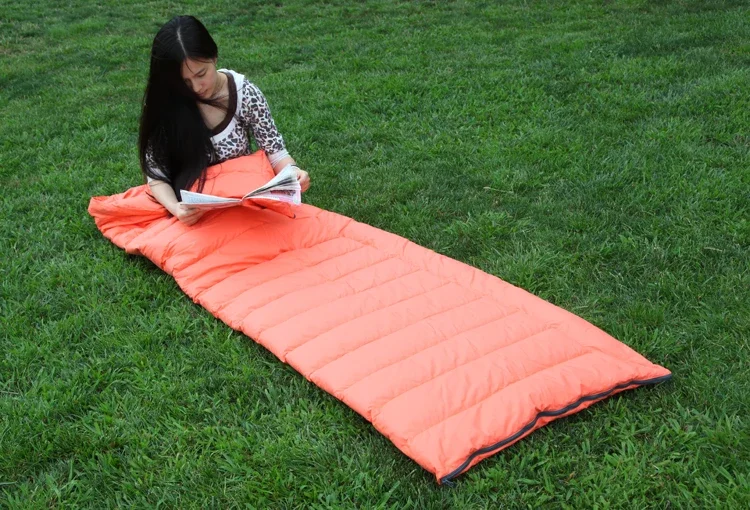 Water-resistant Lightweight Packable Puffy Outfoor Camping Hiking Travel Down Blanket