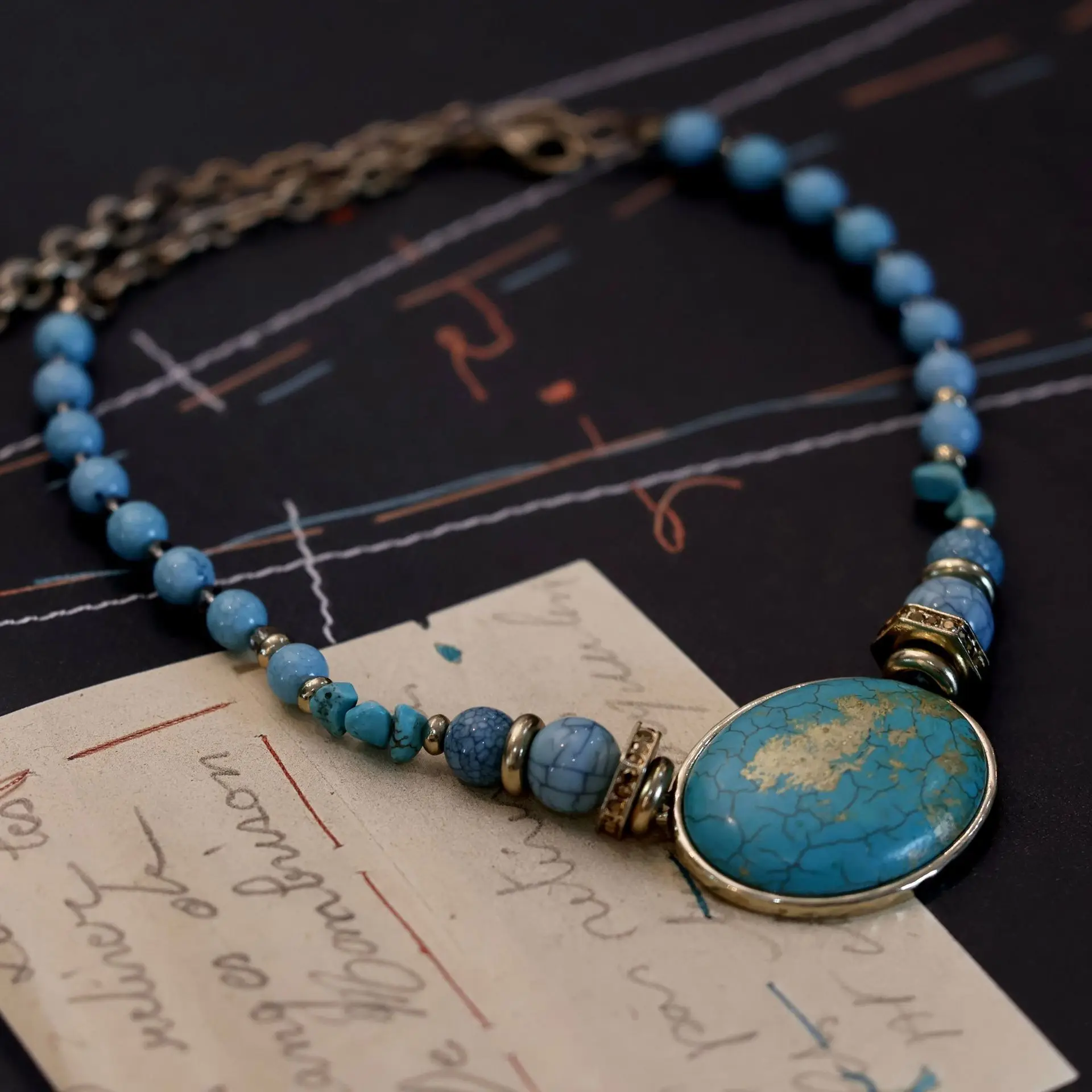 European and American niche turquoise retro necklace