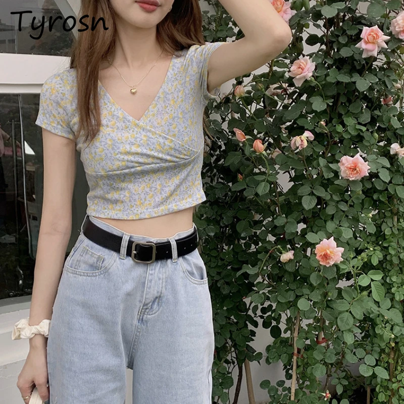 

Short Sleeve T-shirts Women Irregular Casual Chic Cozy Floral Pattern Elegant Cropped French Style Vintage Prairie Chic Stylish