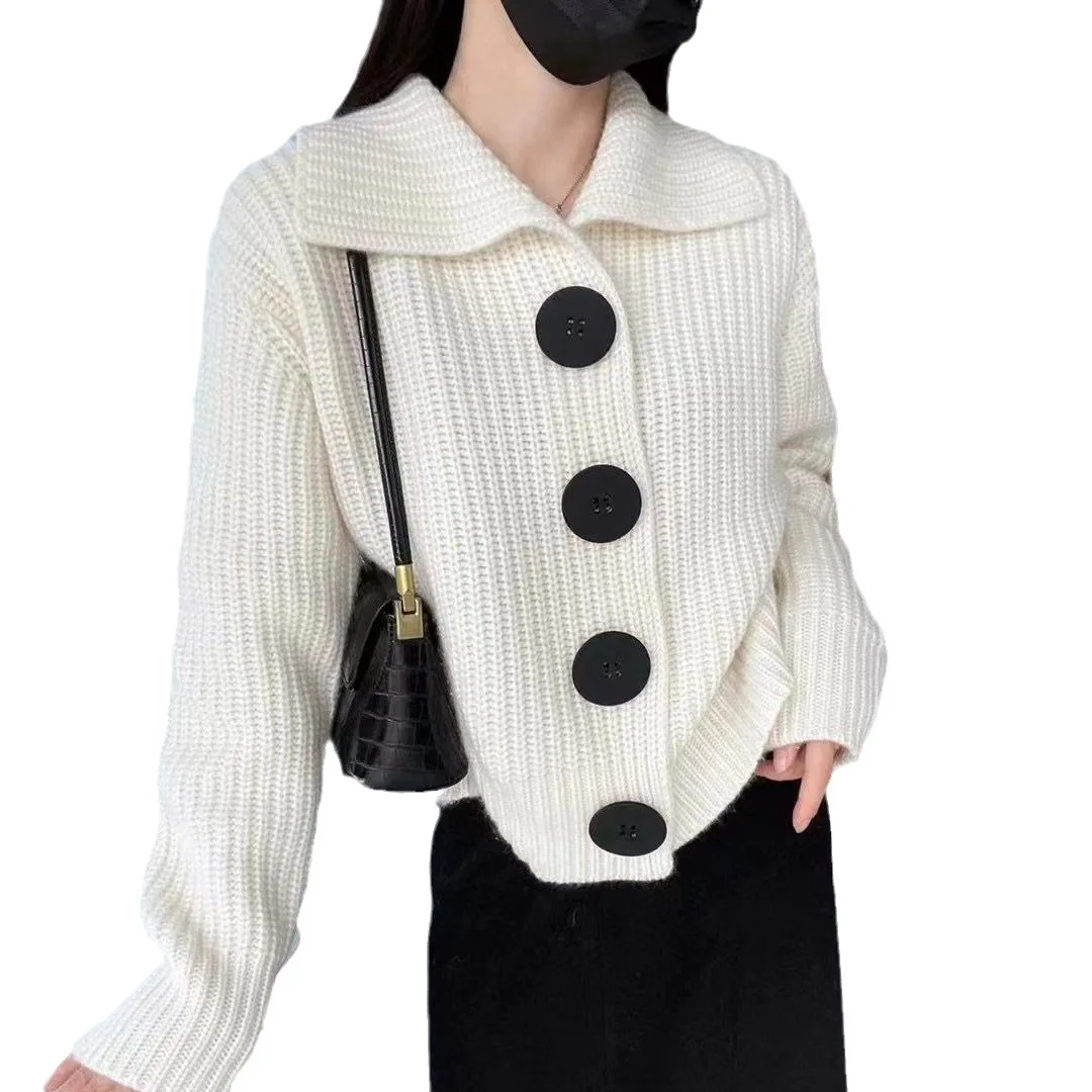 

2023 Lapel knitted jacket loose fashion thick knitted sweater