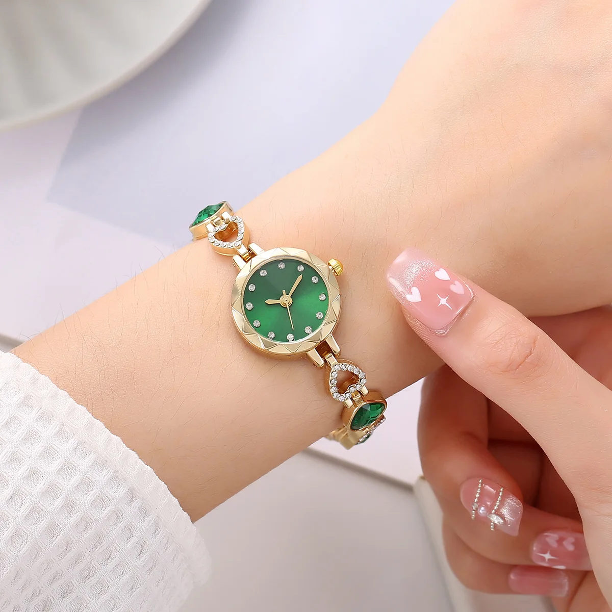 Simple Love Small Dial Women's Diamond Bracelet Watch Women's Quartz Watch
