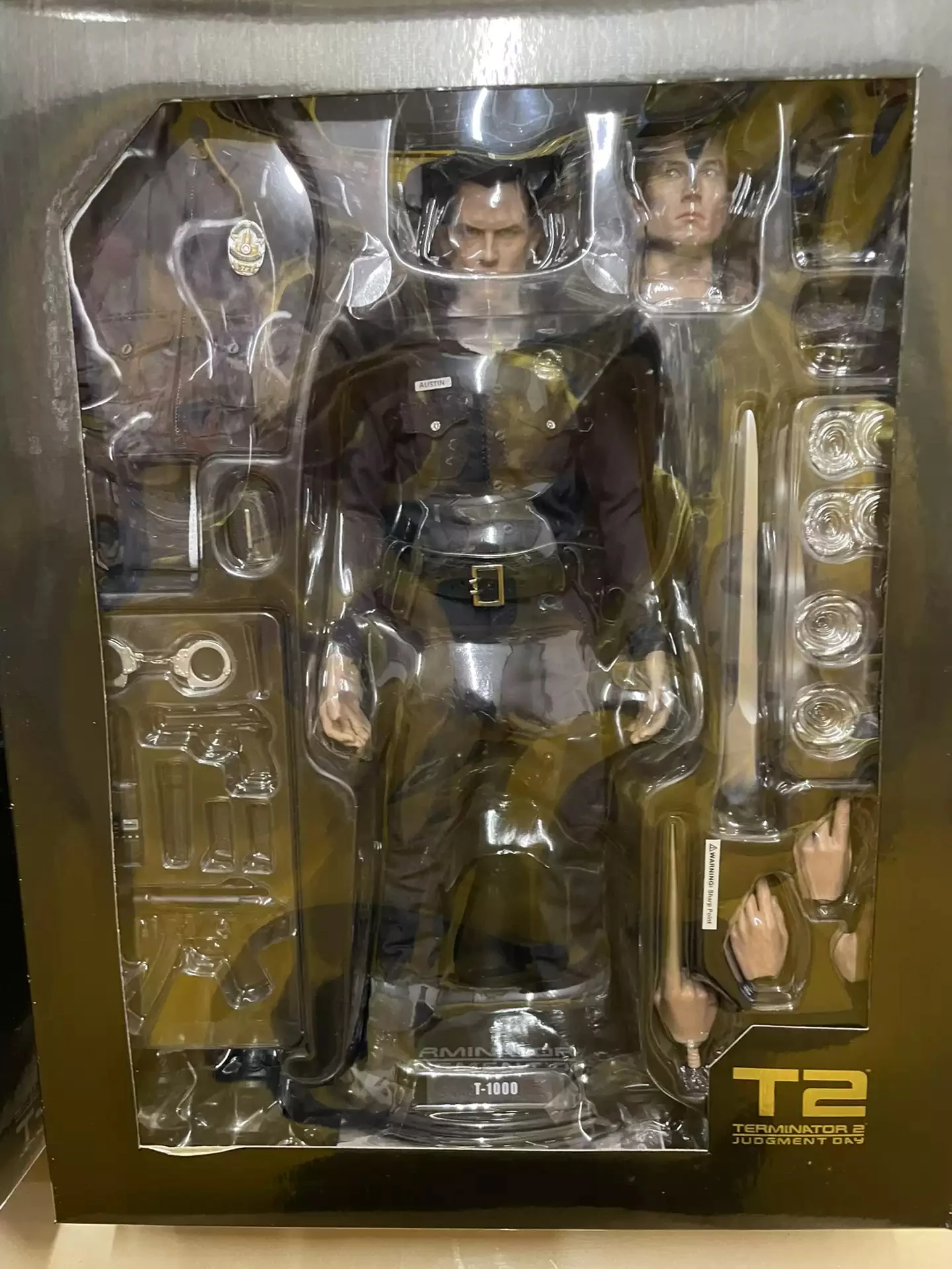 Original Hot Toys Terminator 2 Judgment Day T-1000 1/6th Scale