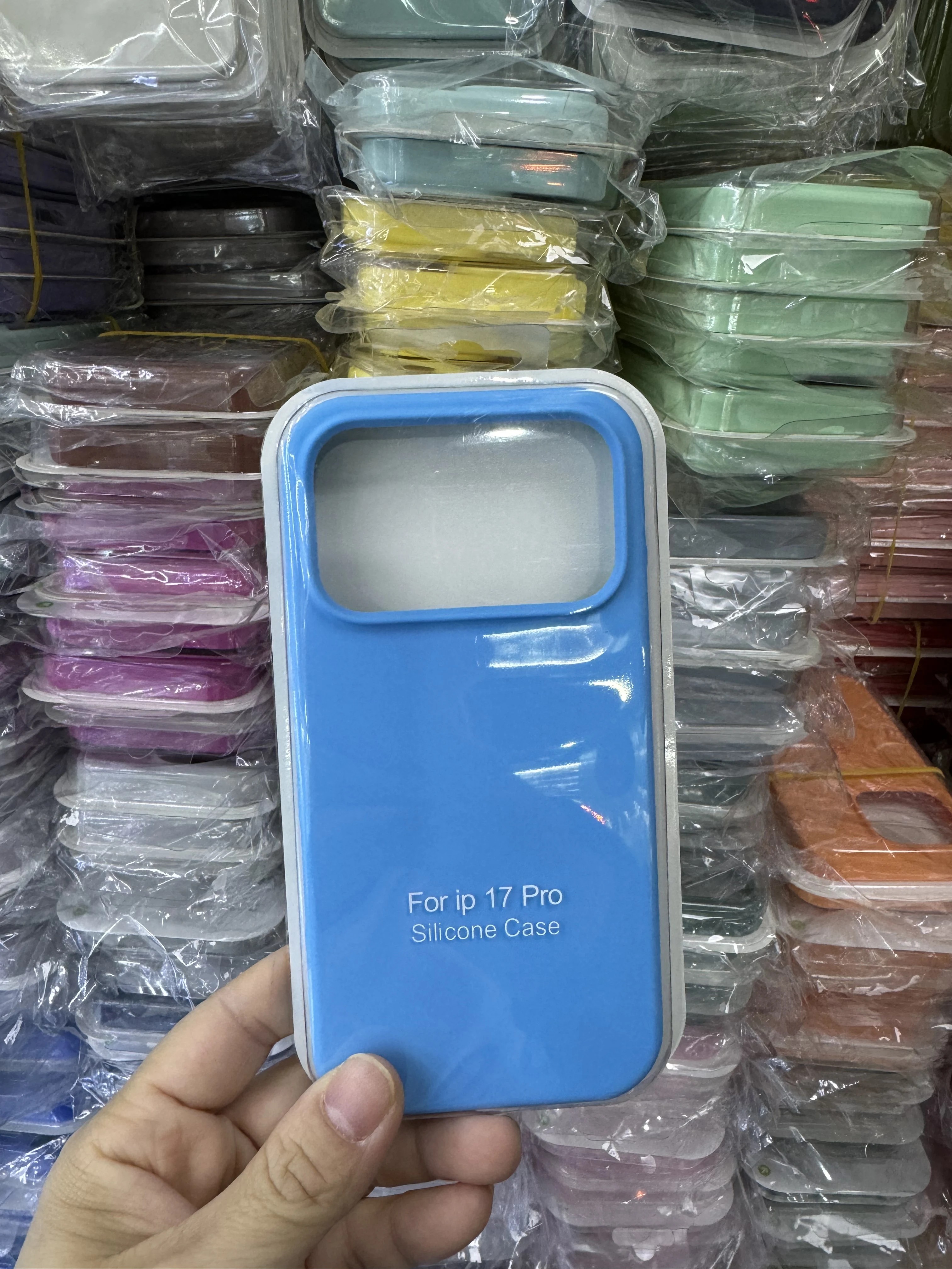 Candy Color Liquid Silicone Anti-Fall Case with Protective Packet Box