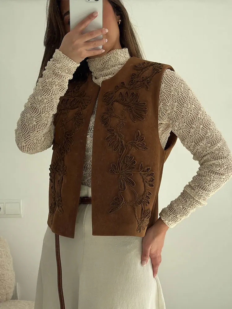 HH 2025 Women Elegant Floral Embroidery Vest O Neck Sleeveless Cardigan Waistcoat Summer Casual Vintage Female Chic Tops