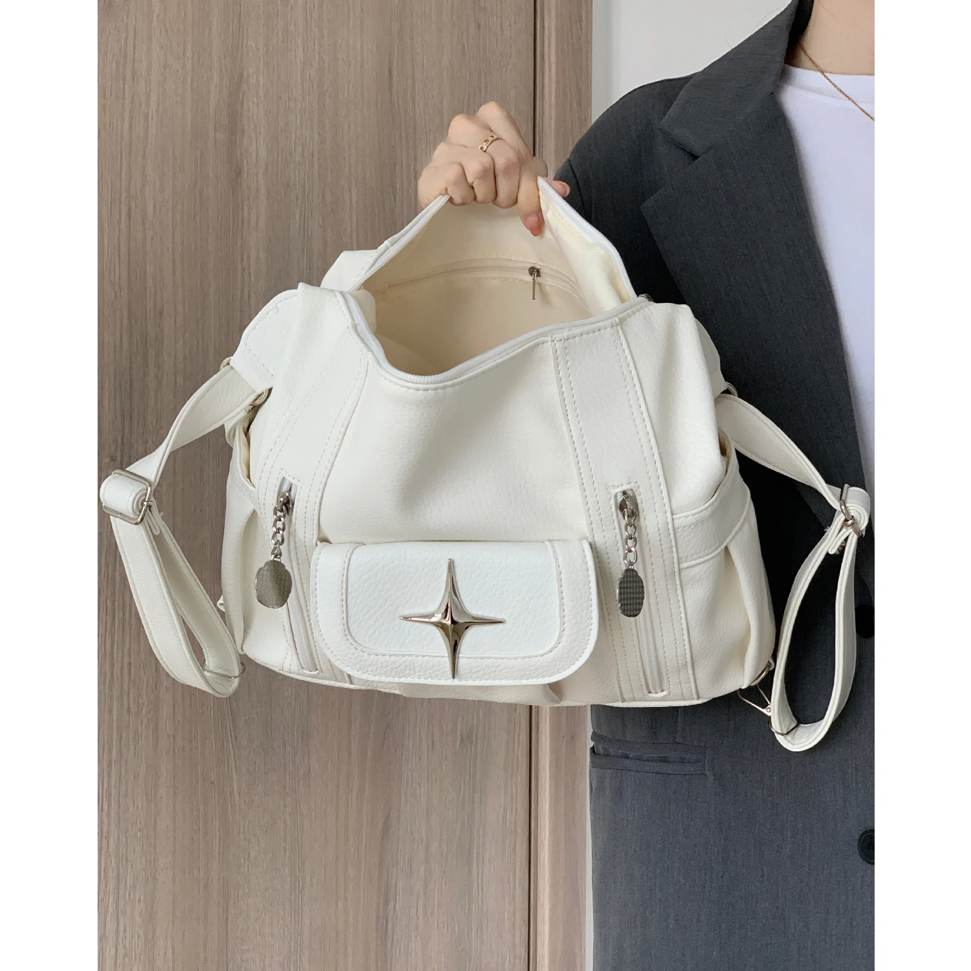 Large Capacity Casual Tote Bags for Women Pu Leather Underarm Shoulder Bag White Fashion Backpacks Girls School Crossbody Bag