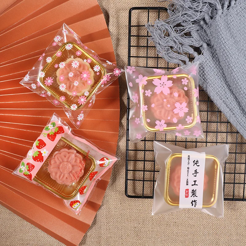 100pcs/lot 10*10cm Plastic Cartoon Cookie&Candy Bags Self-Adhesive Gift Bag For Wedding Party Supplies Biscuit Packaging Bag