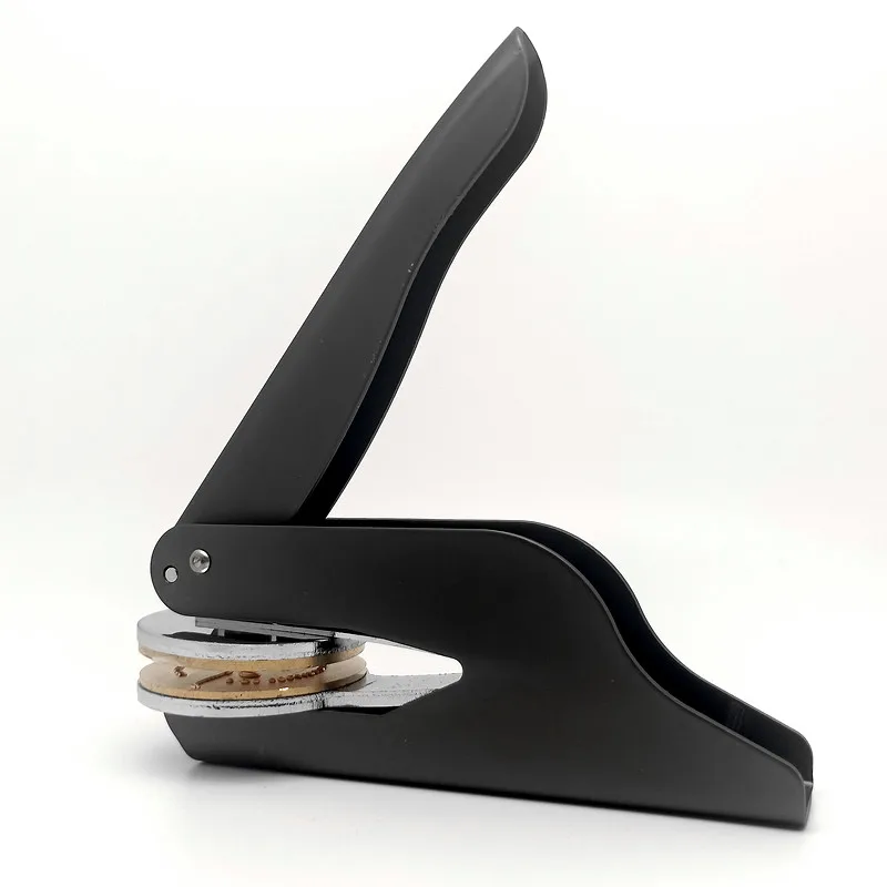 BLACK HANDLE