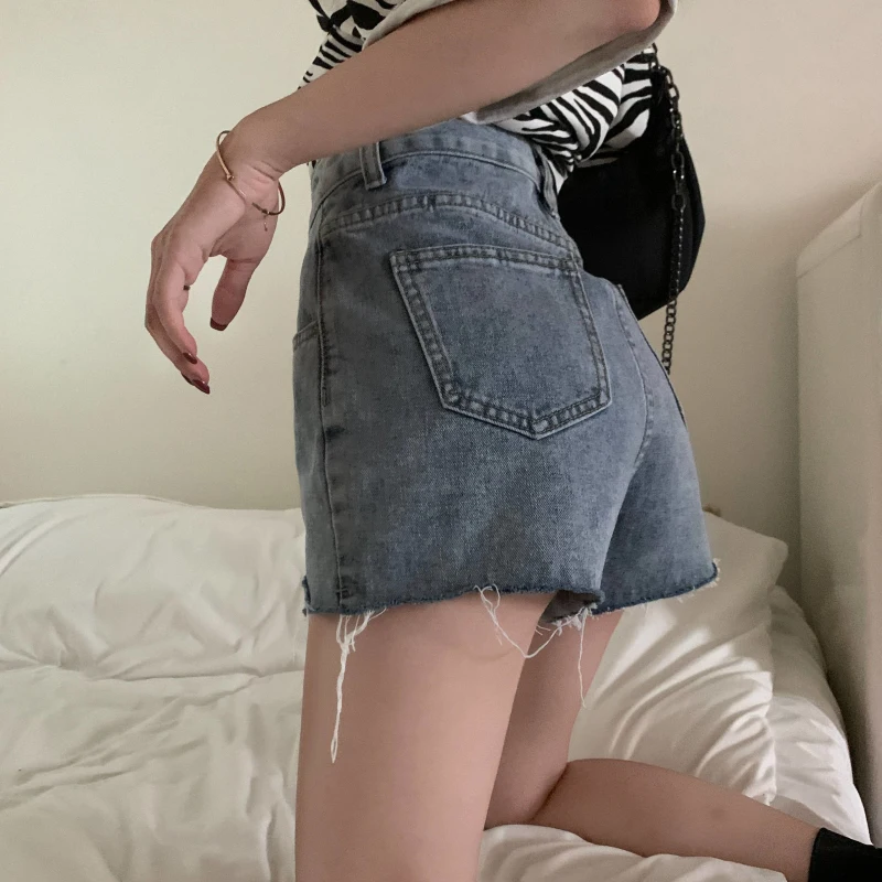 Spring Summer 2021 New Hole Straight Denim Shorts Loose Ladies Fashion High Waist Slim Wide Leg Pants Hot Pants Bottom Women basketball shorts