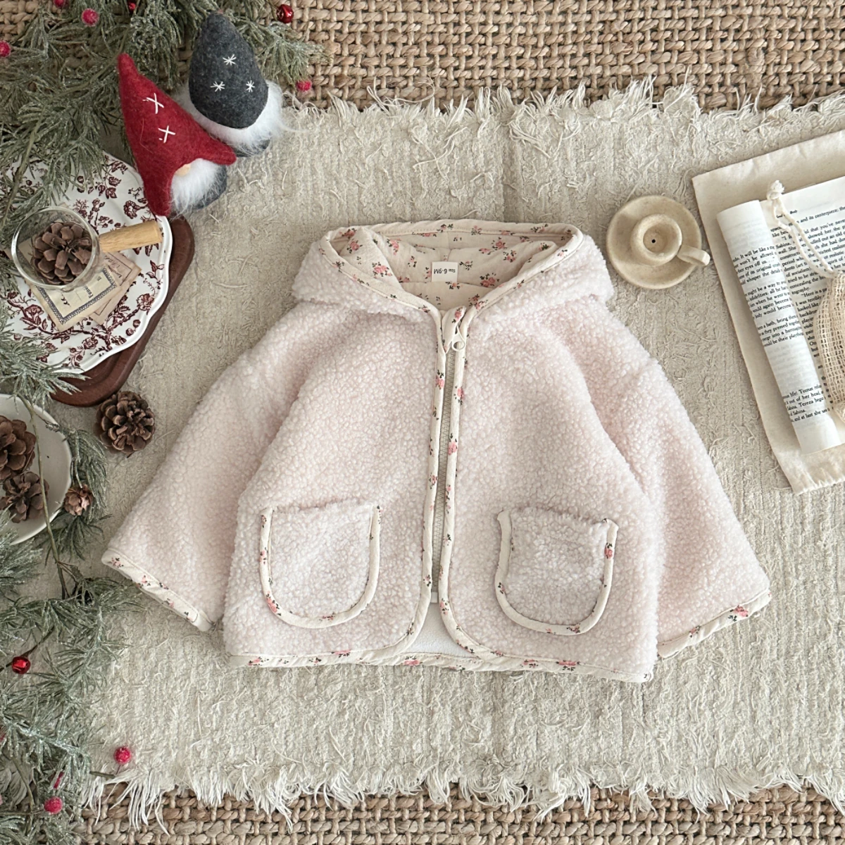 Modische Winterjacke für Babymädchen, Dicke Plüsch-Kapuzenjacke für Kleinkinder, Warme Blumenmuster-Mantel für Babys, Oberbekleidung 0-3 Jahre – Detail 2