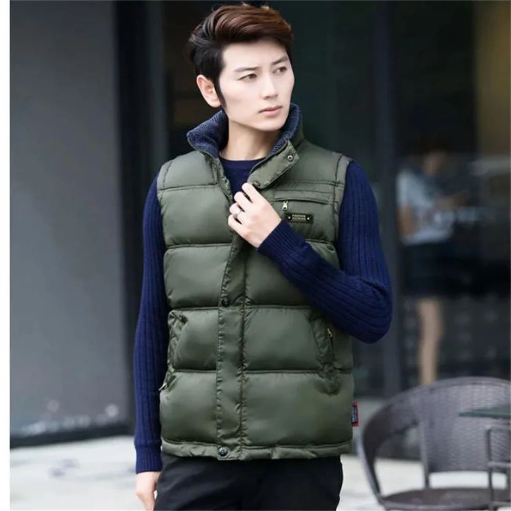 Men's Vest Image 5
