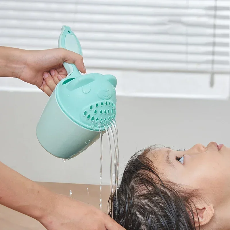 Baby Bath Tool Baby Shampoo Cup Cute Cartoon Bear Toddle Shower Spoons Multifunction Kids Toothbrush Cup