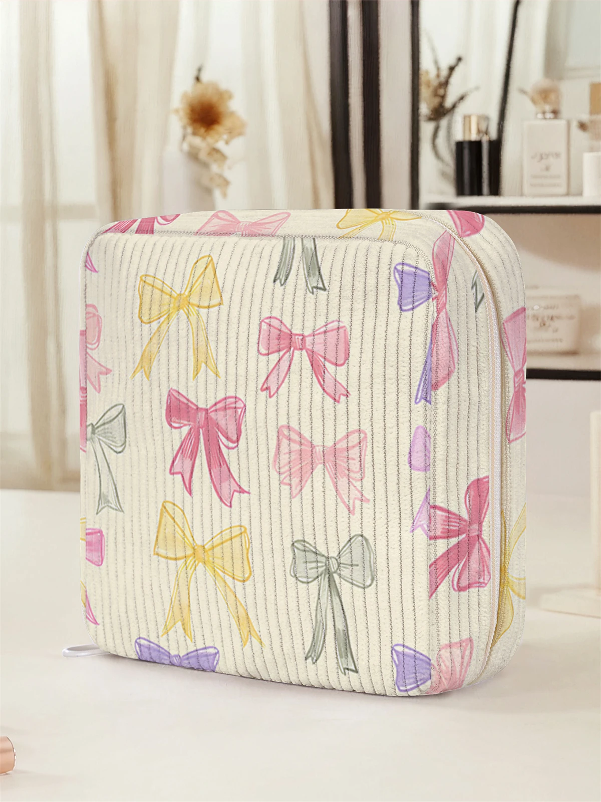 Butterfly pattern printed sanitary napkin storage bag, women's lightweight tissue bag, sanitary tissue bag