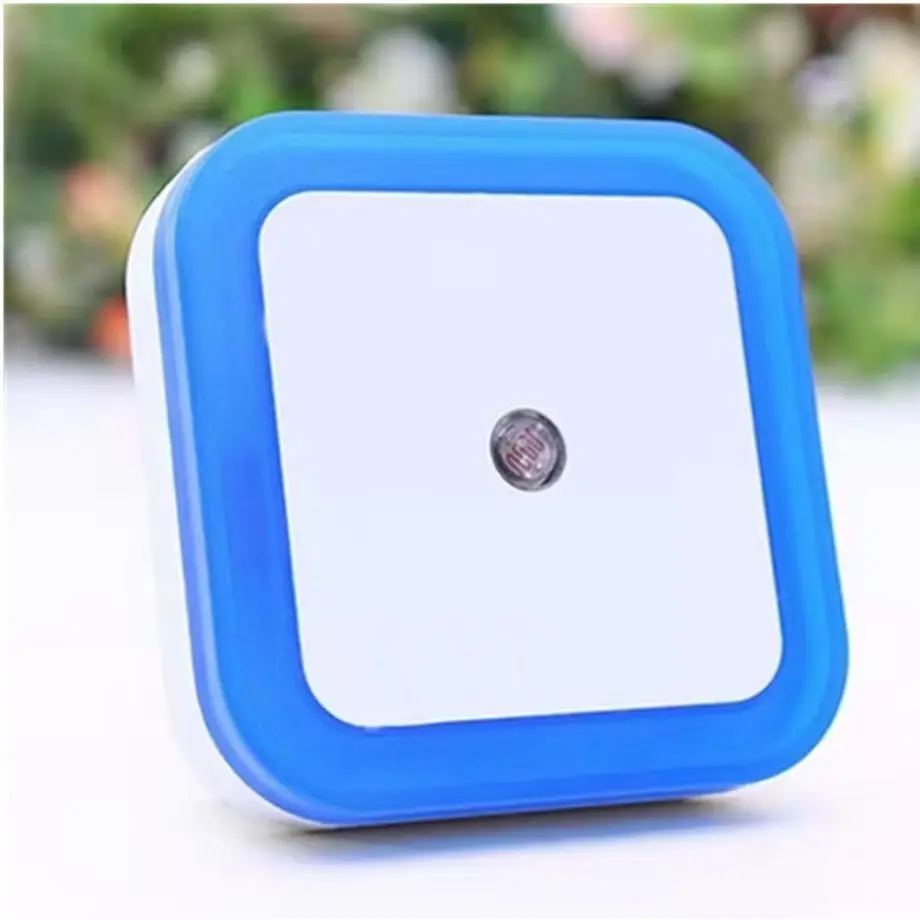 Energy-Efficient Smart LED Nightlight with Dusk-to-Dawn Sensor for Bedrooms, Bathrooms, and Hallways