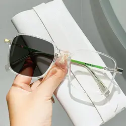 Ultralight Metal Square Eyeglasses with Anti - Blue Light and Photosensitive Lenses (Transparent)