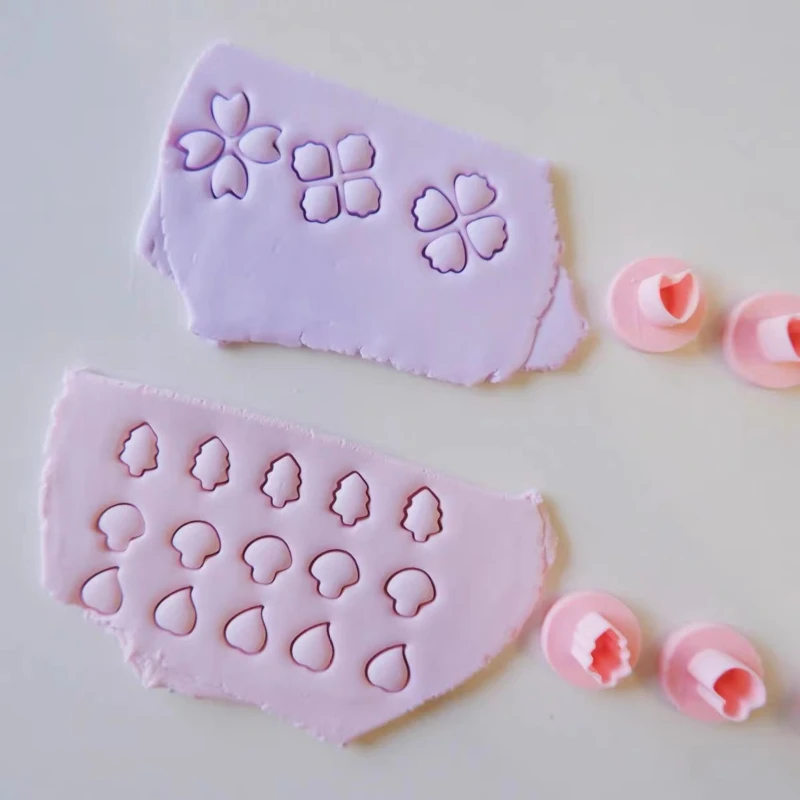 22pcs Mini Clay Cutters Holly Leaves Leaf Flower Lightning Moon Tree Heart Making Molds for DIY Earrings Pendant Decoration