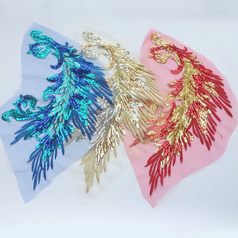 

1 пара, кружевные нашивки с павлиньими перьями и блестками