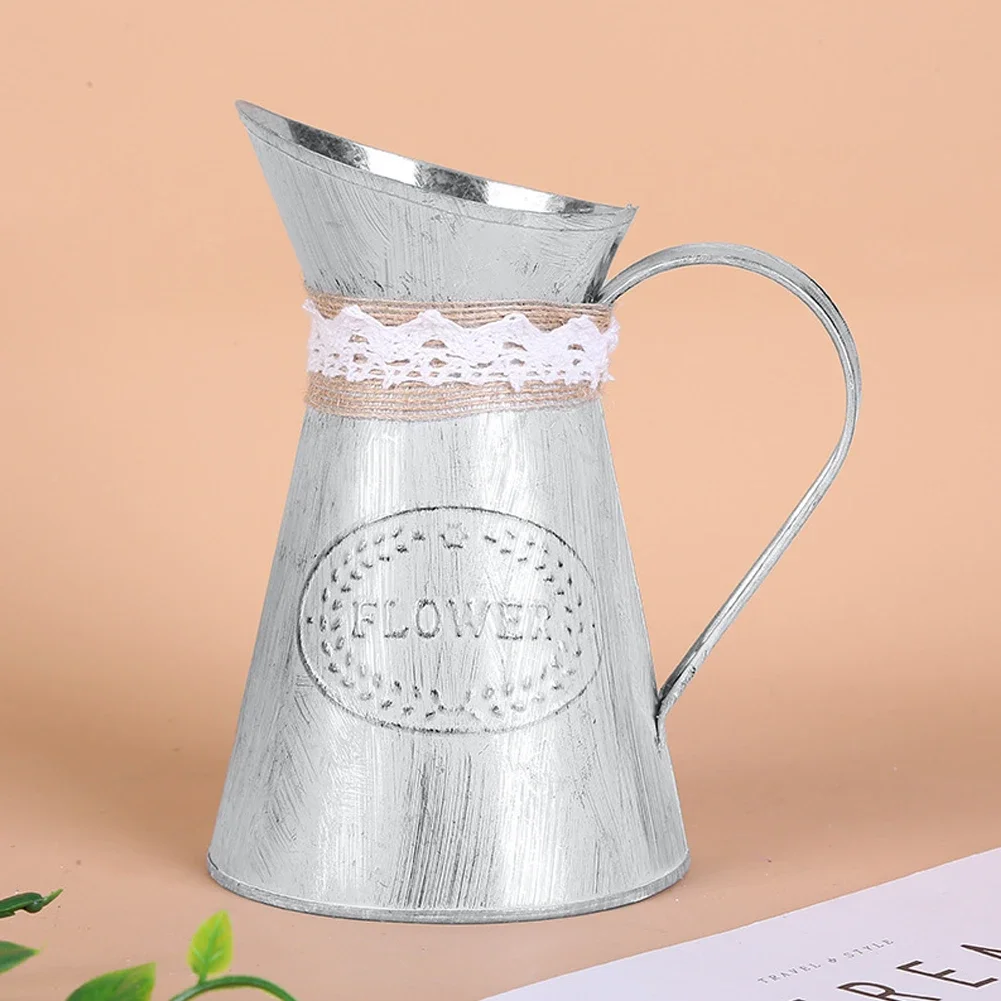 Vintage Tin Bucket Fashionable Iron Flower Vase Retro Metal Jugs for Home Office Party Festival Decoration Wrought Country Style