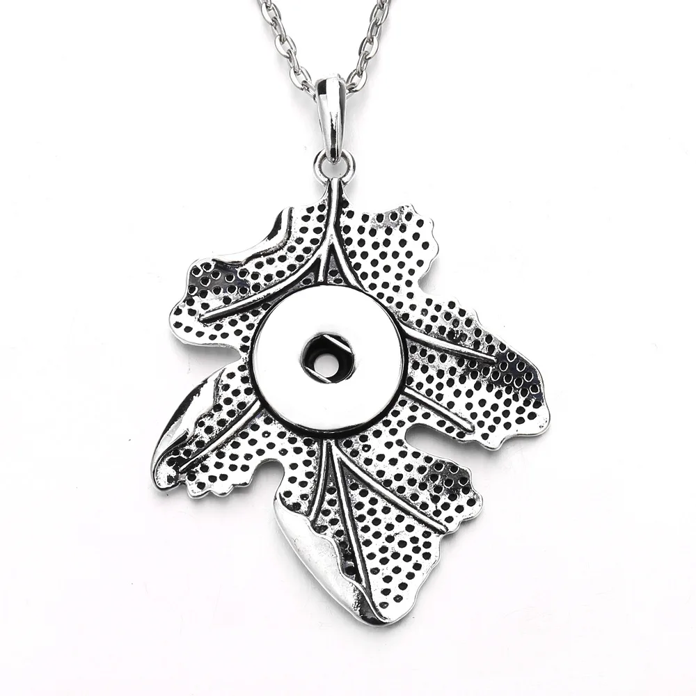 10pcs Vintage Metal 18mm Snap Button Necklace Maple Leaf  Snap Buttons Jewelry Pendant Necklaces