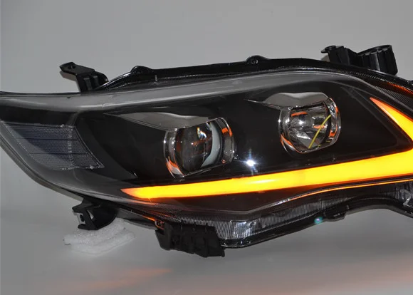 زوج من مجموعة مصابيح السيارة الأمامية لتويوتا كورولا 2011 2012 2013 ضبط رئيس مصباح النهار تشغيل ضوء ثنائية زينون مشروع عدسة