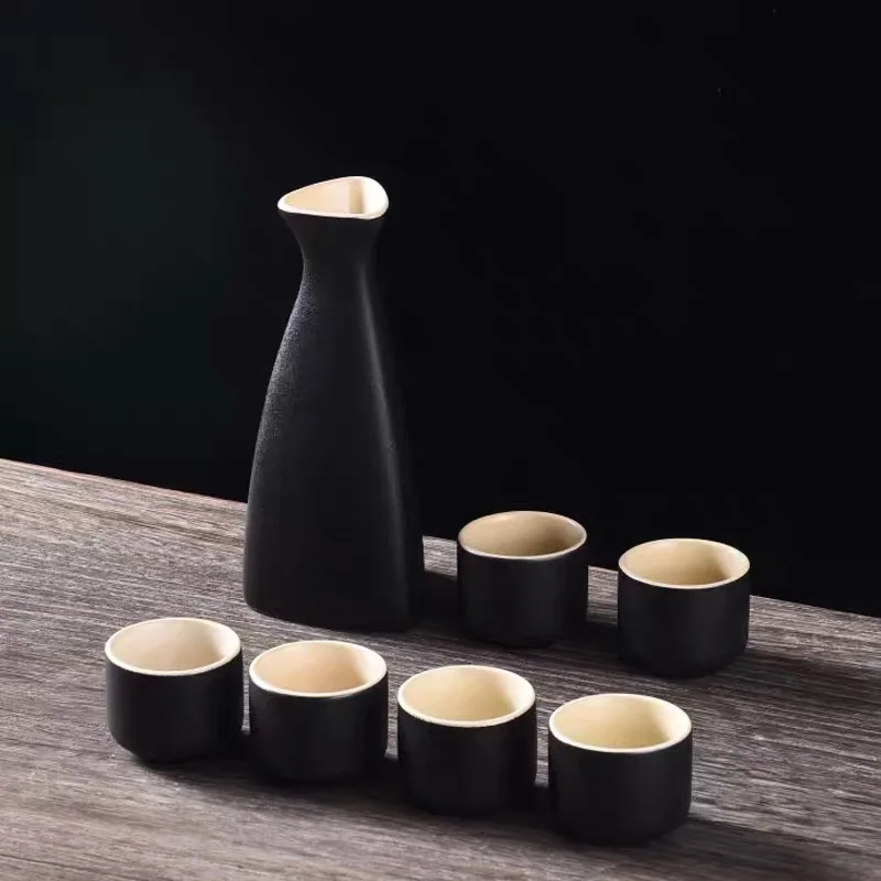 Boutique Wine Set 300ml 45ml 1 Pot 6 Cup Hats Sake Wine Set Ceramic Jug Vodka Spirits Gift Home Bar Ceramic Drinkware Decanter