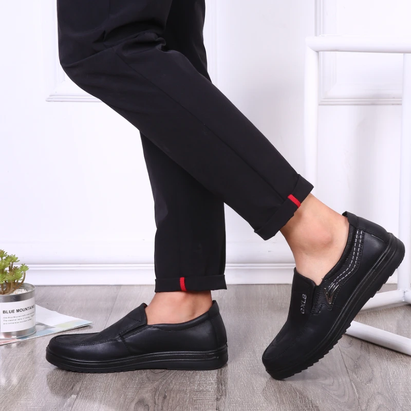 New Men Casual Shoes Fashion Slip on Leather Loafers Male Comfortable Anti-slip Flat Shoes Zapatos Casuales Hombres Men Sneakers