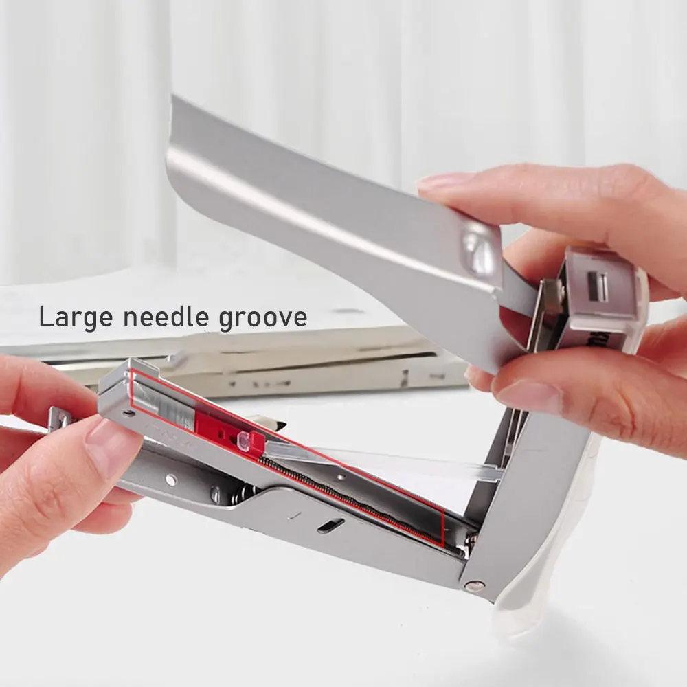 1개의 금속 휴대용 스테이플러, 레버 작동으로 손쉬운 사용 가능, 10 사이즈 스테이플 사용, 한 번에 10장의 종이를 스테이플링할 수 있습니다.