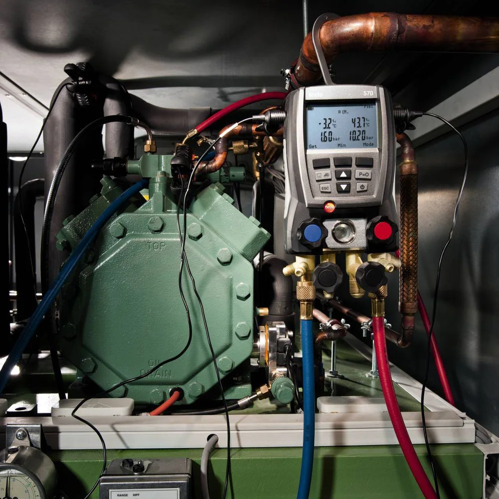 Testo 570-2 Kit Manometro Collettore Digitale 4 Valvole Con 2 Morsetti Manometro Refrigerazione Archiviazione Dati Sensore Vuoto Interno