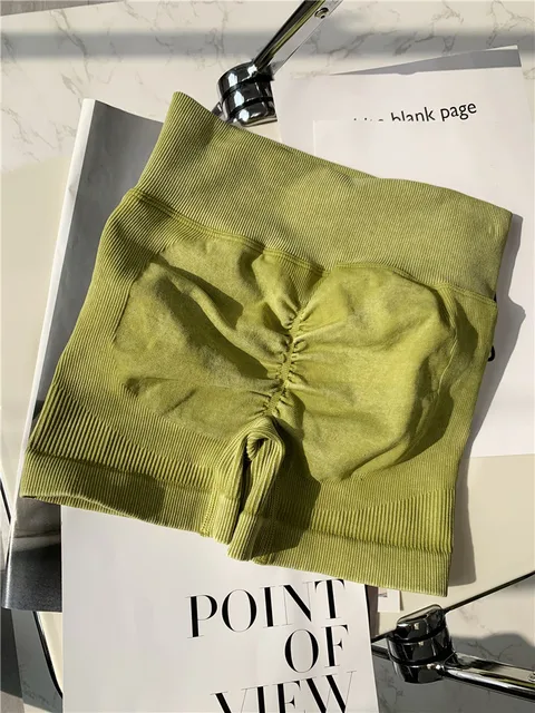 grass-green-200013901