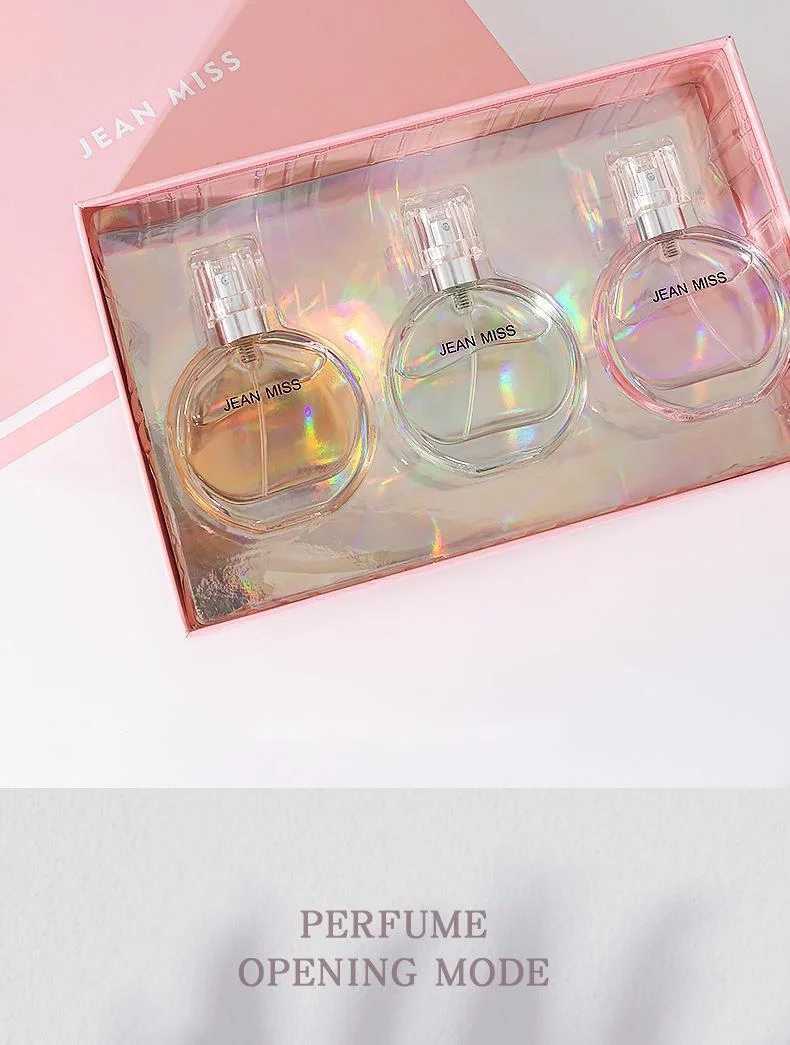 Eau de toilette presentkit för damer med blommig och fruktig doft_voghion.com