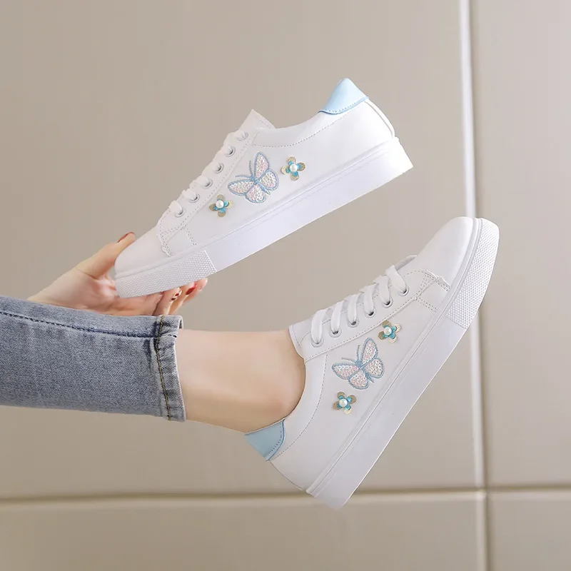 Women Shoes Butterfly Embroidery Sneakers Woman Outdoor Running Vulcanized Shoes Fashion Breathable Ladies Flats Zapatos Mujer