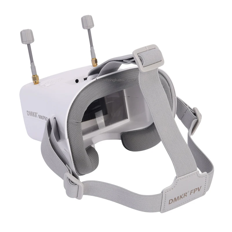 Lunettes FPV 008D PRO portées par un pilote de drone, récepteur 5.8G 40CH visible