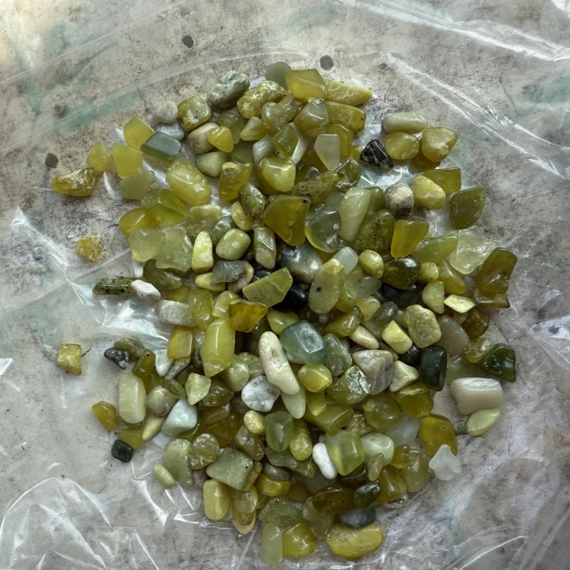 200g natural Xiuyu jade stone seeds, rice grains, fish tank stones, bonsai stones, jade raw green bluestone