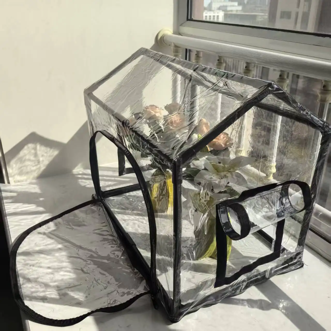Mini Estufa Portatil Isolada Resistente ao Frio, Portas com Ziper Duplo, para Jardim