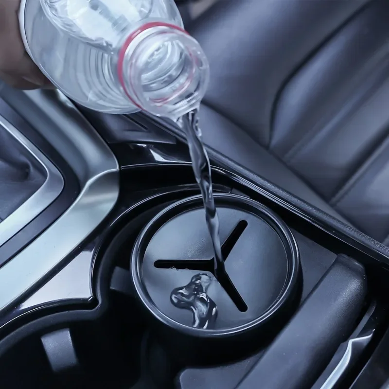 Multifunctional Car Mini Trash Bin Cup Holder Pen Tissue Car Trash Can Auto Holder Cap Mounts Black Plastic Interior Accessories