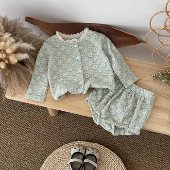 Summer Floral Retro Onesie Set for Baby Girls - Lace-Trimmmed Puff Sleeve Top & Shorts 2-Piece European Style 1