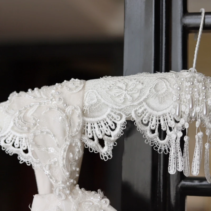 

Вешалка для одежды, белый Высококачественный бархатный шкаф для хранения одежды для взрослых, платье чонсам, свадебное платье, нескользящее кружевное украшение с кисточками для дома