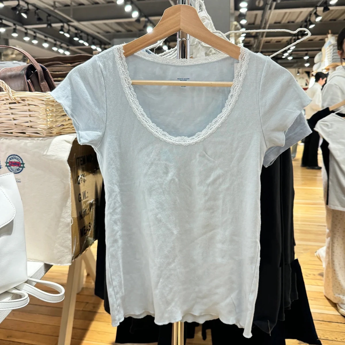 

Хлопковая футболка с кружевной отделкой, женская летняя одежда 2024, милые сексуальные футболки с U-образным вырезом и коротким рукавом, Молодежные футболки для девушек 2000s Y2K