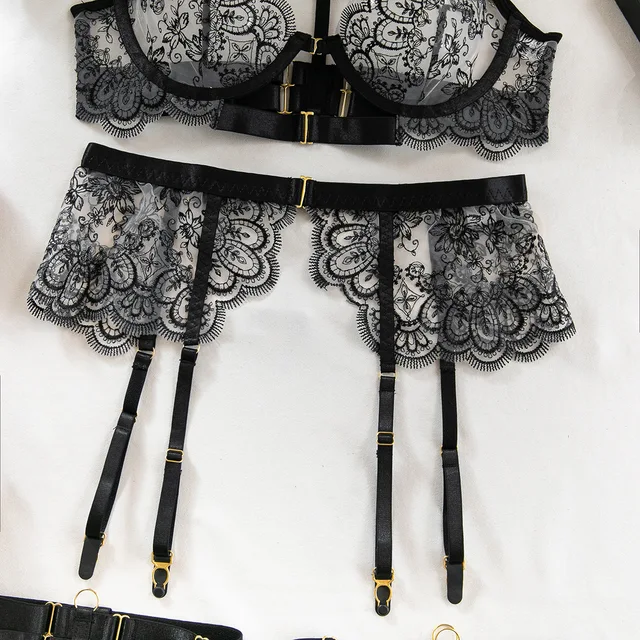 Heavy Industry Embroidered Lingerie Five Piece Set 6