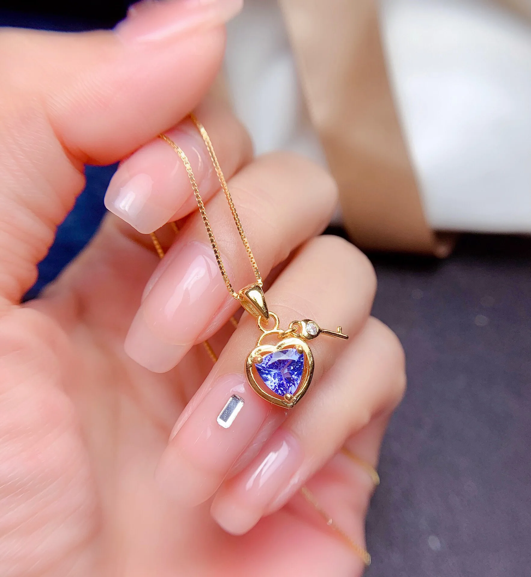 5mm タンザナイト ペンダントトップ ネックレス 18K タンザナイト ペンダントトップ PN:STP-92 – Himalayan pasal