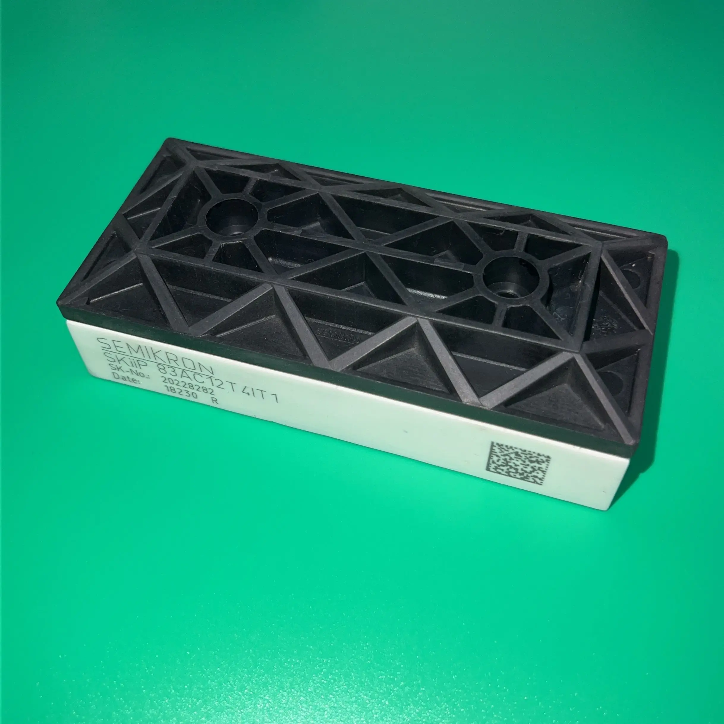 

SKIIP83AC12T4IT1 igbt-модуль SKIIP 83AC12T4IT1 SKIIP83AC12T4-IT1