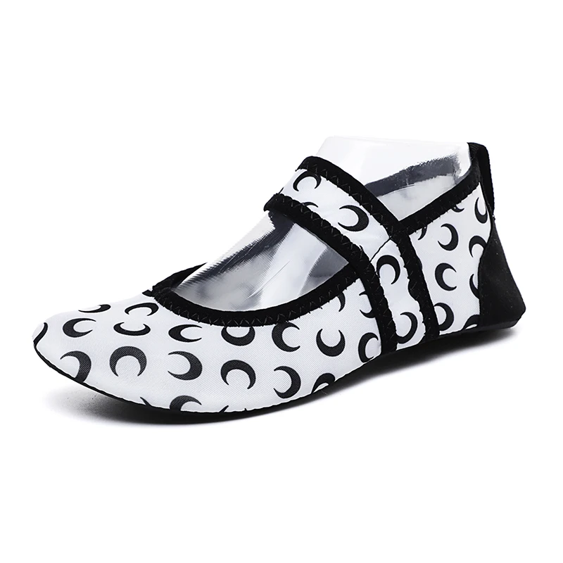 Pilates Yoga Shoes for Women Girls Training Indoor Sports running shoes martial arts shoes squat training shoes