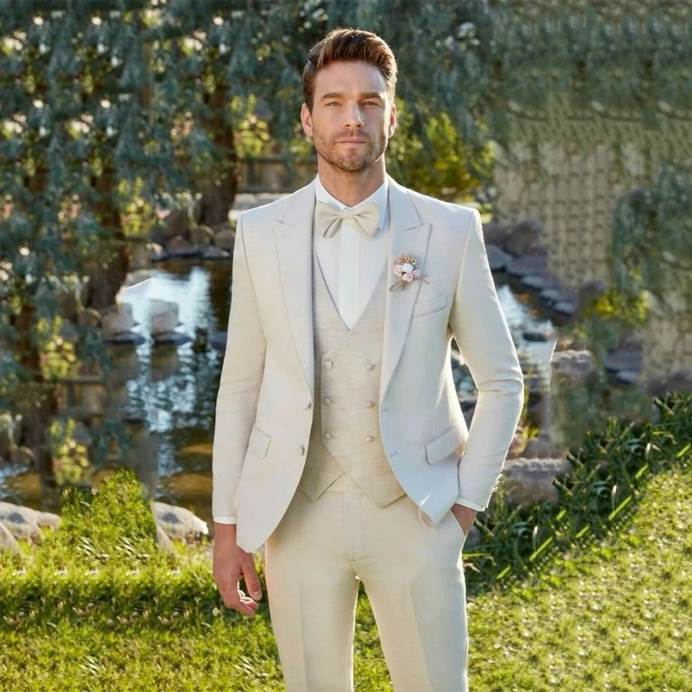 

Gorgeous White Suit Mens Formal Business Blazer Banquet Wedding Groom Tuxedo Charm Slim Fit 3PC Jacket Vest Pants Costume Homme